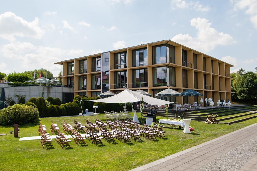 Rugs Hotel Am Schlosspark Lichtenwalde Exterior photo